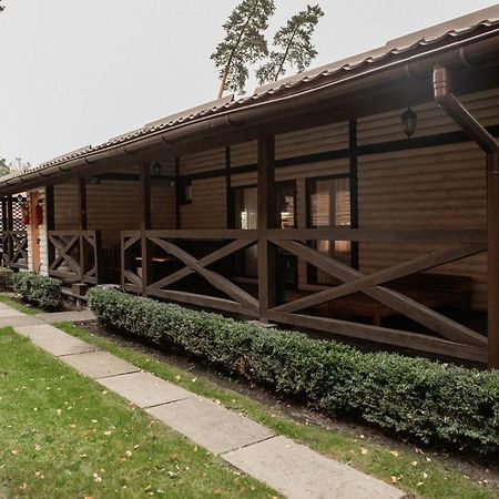 Veselyj Zajets Hotel Pirnove Екстериор снимка