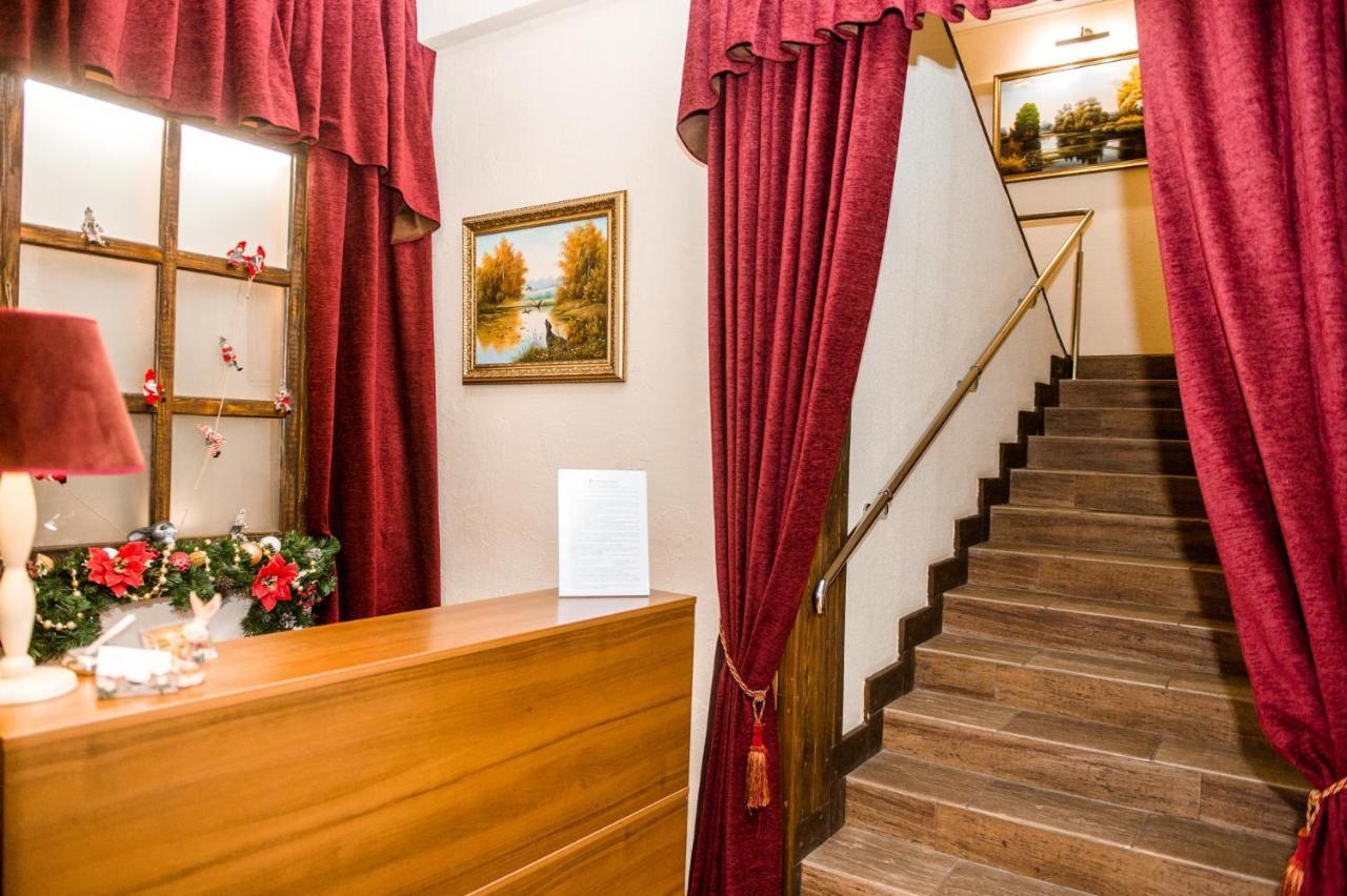 Veselyj Zajets Hotel Pirnove Екстериор снимка
