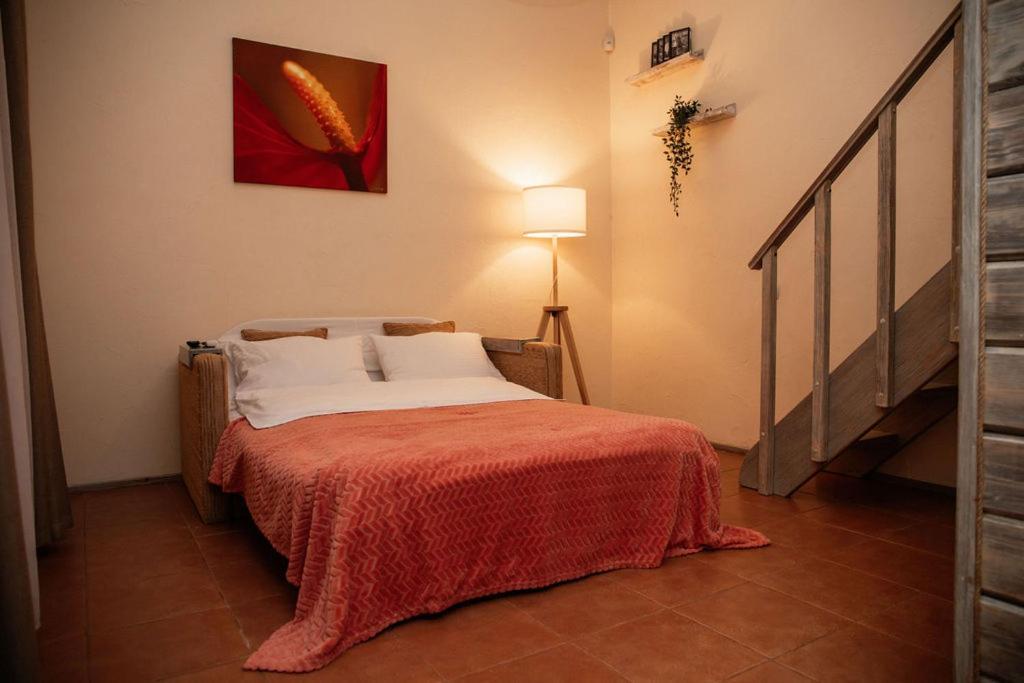 Veselyj Zajets Hotel Pirnove Екстериор снимка