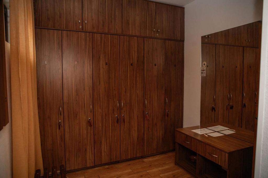Veselyj Zajets Hotel Pirnove Екстериор снимка